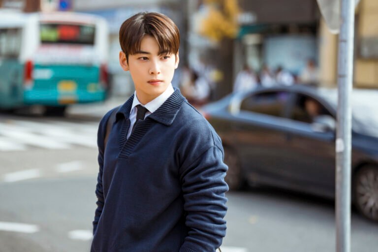 Cha Eun Woo em Um Bom Dia para Ser Cachorro (A Good Day to Be a Dog).