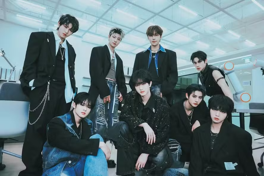  Grupo de K-Pop YOUNITE